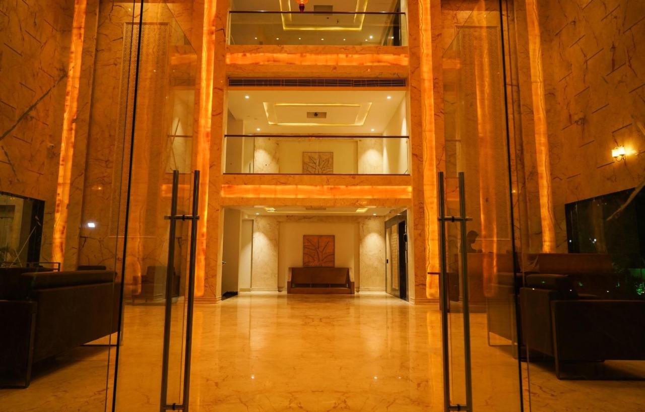 Pride Hotel Bhopal Exterior photo